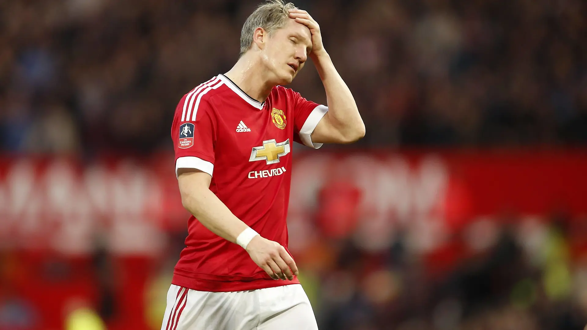 Bastian Schweinsteiger of Manchester United ManU dejected during the Emirates FA Cup match at Old Trafford. Photo credit should read: Philip Oldham/Sportimage PUBLICATIONxNOTxINxUKBastian Schweinsteiger of Manchester United ManU dejected during The Emirates FA Cup Match AT Old Trafford Photo Credit should Read Philip Oldham Sportimage PUBLICATIONxNOTxINxUK