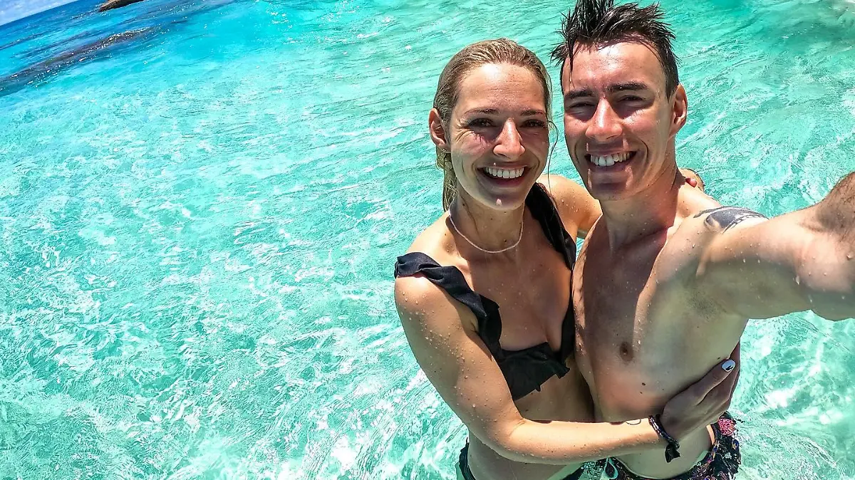 Skisprung-Star Stefan Kraft ist mit Frau Marisa im Urlaub auf den Seychellen.