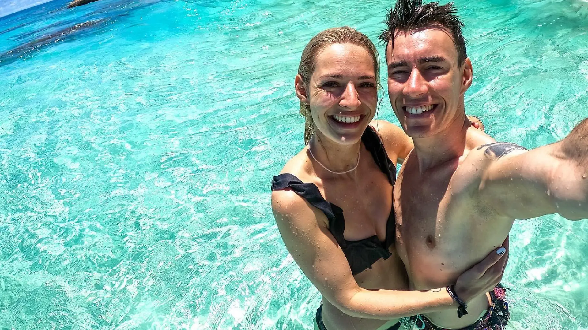 Skisprung-Star Stefan Kraft ist mit Frau Marisa im Urlaub auf den Seychellen.