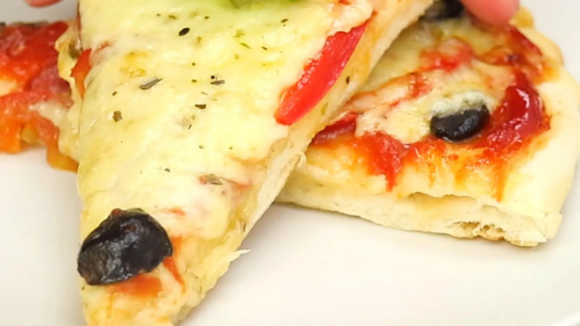 Rezept mit Video: Pizzateig mit Hefe gemacht So einfach geht's