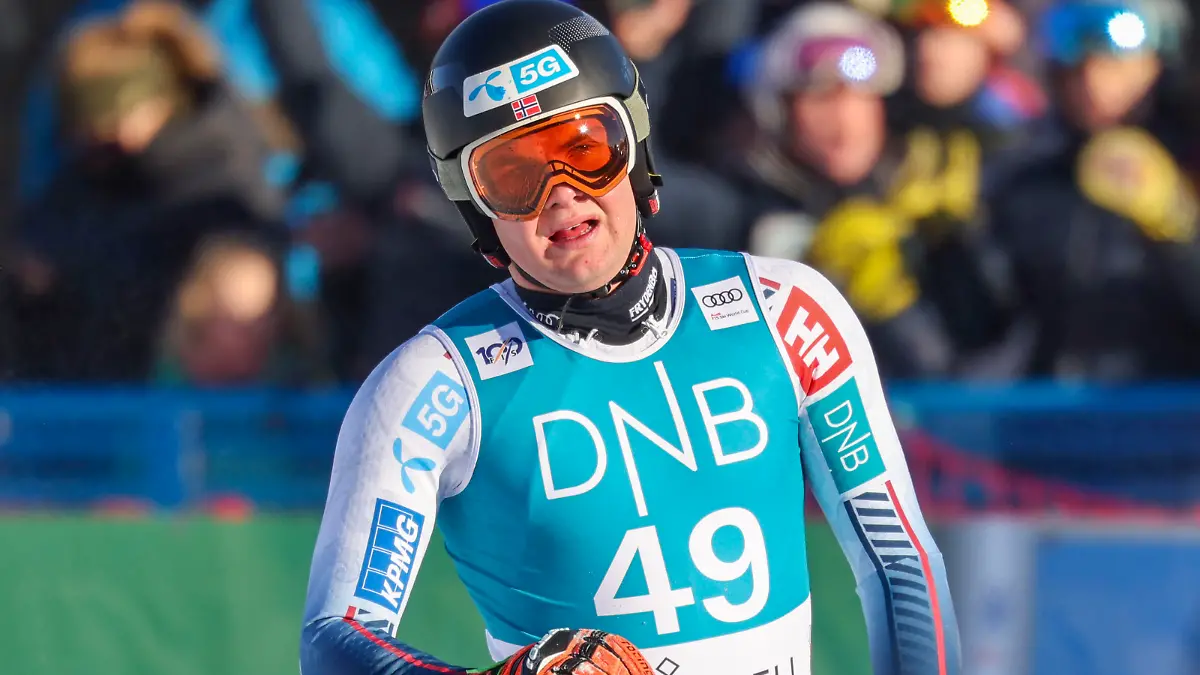 Kvitfjell 20240217. Markus Nordgård Fossland i mål under verdenscupen i utfor alpint i Kvitfjell. Foto: Geir Olsen / NTB