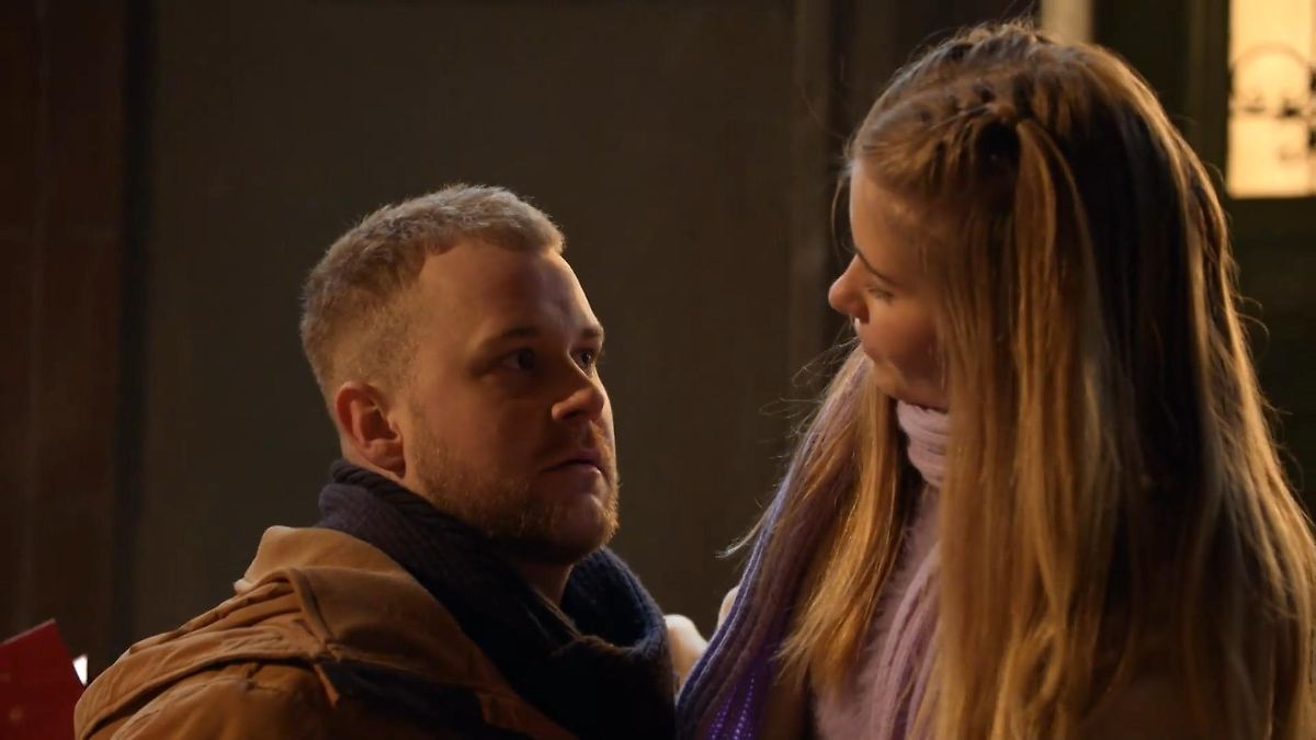 GZSZ-Folge 8.010 vom 29. April 2024: Jonas und Johanna auf Tuchfühlung