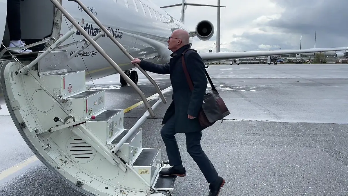 RTL Nord darf Peter Tschentscher als Teil einer rund 20-köpfigen Delegation auf seiner Reise begleiten.
