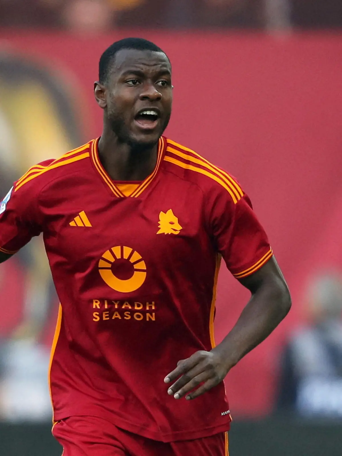 FILE PHOTO: Soccer Football - Serie A - Udinese v AS Roma - Dacia Arena, Udine, Italy - April 14, 2024 AS Roma's Evan Ndicka during the match REUTERS/Stringer/File Photo
