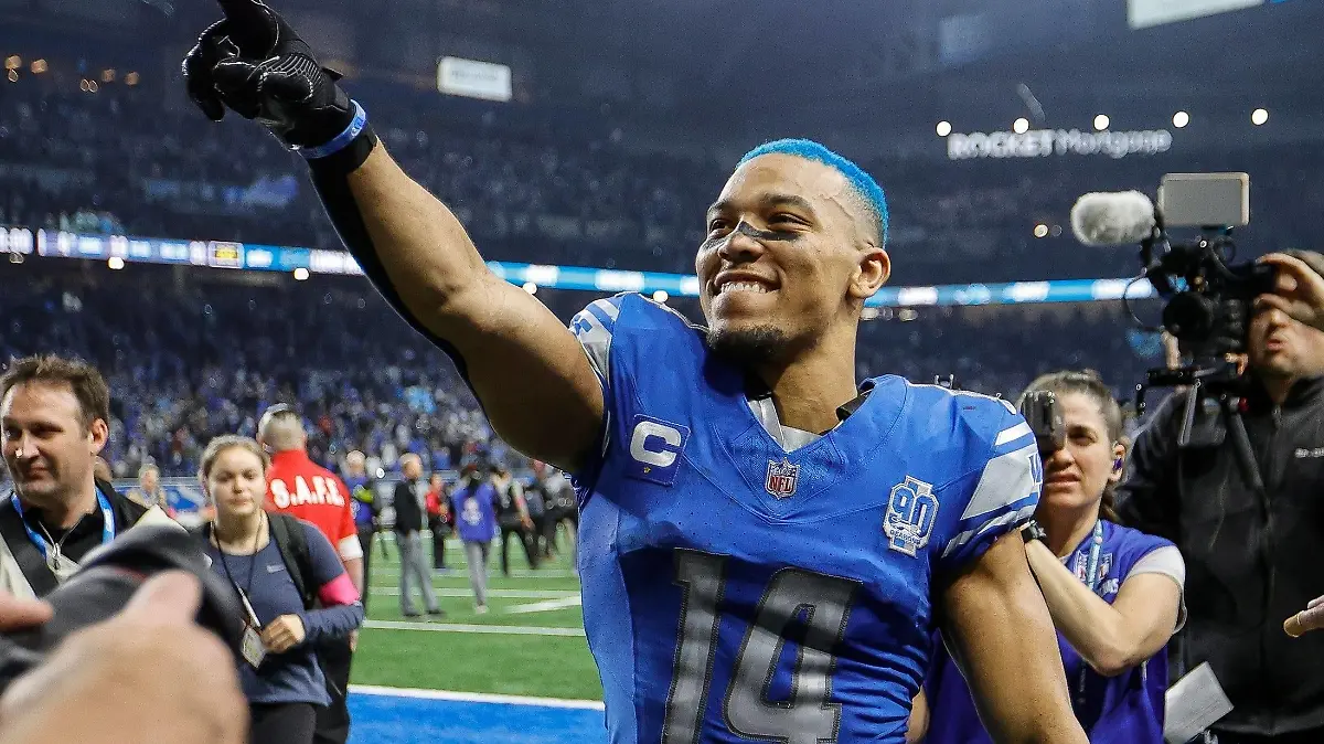 Syndication: USA TODAY Lions wide receiver Amon-Ra St. Brown dyed his hair Honolulu Blue for the playoffs. , EDITORIAL USE ONLY PUBLICATIONxINxGERxSUIxAUTxONLY Copyright: xJunfuxHanx USATSI_22384494