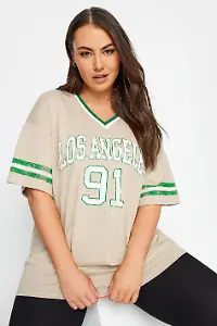 College-T-Shirt in Beigebraun