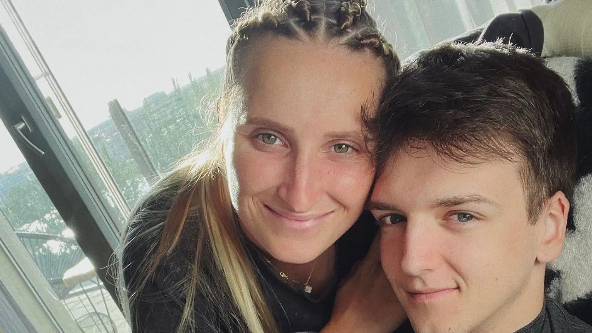 Tennis-Star Marketa Vondrousova mit ihrem bisherigen Mann Stepan Simek