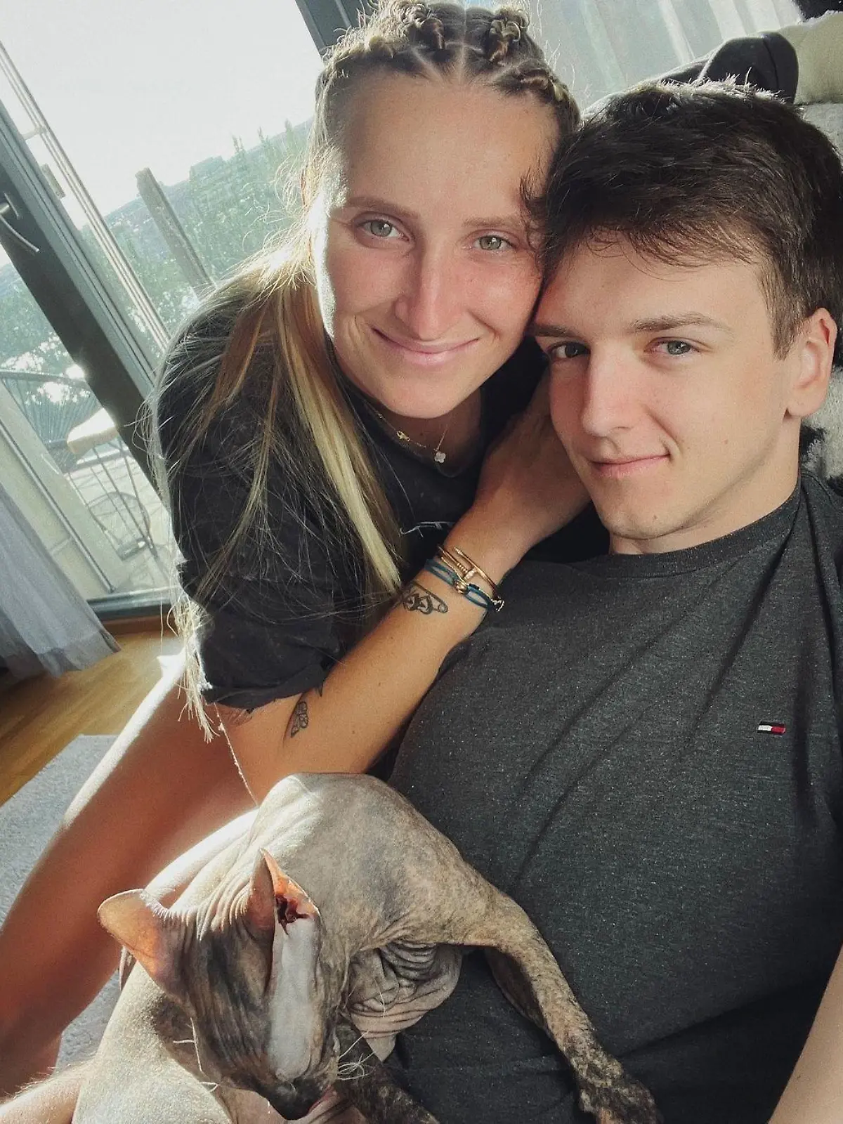 Tennis-Star Marketa Vondrousova mit ihrem bisherigen Mann Stepan Simek