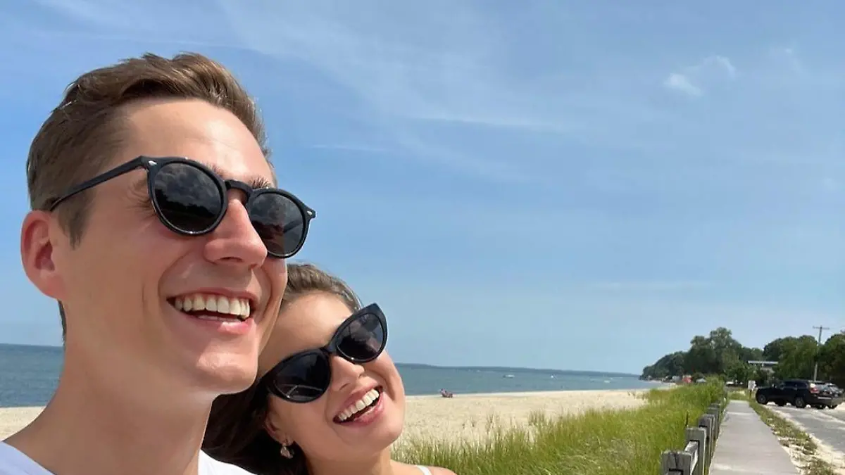Timothy Boldt und mit Freundin Sharon Berlinghoff im Urlaub