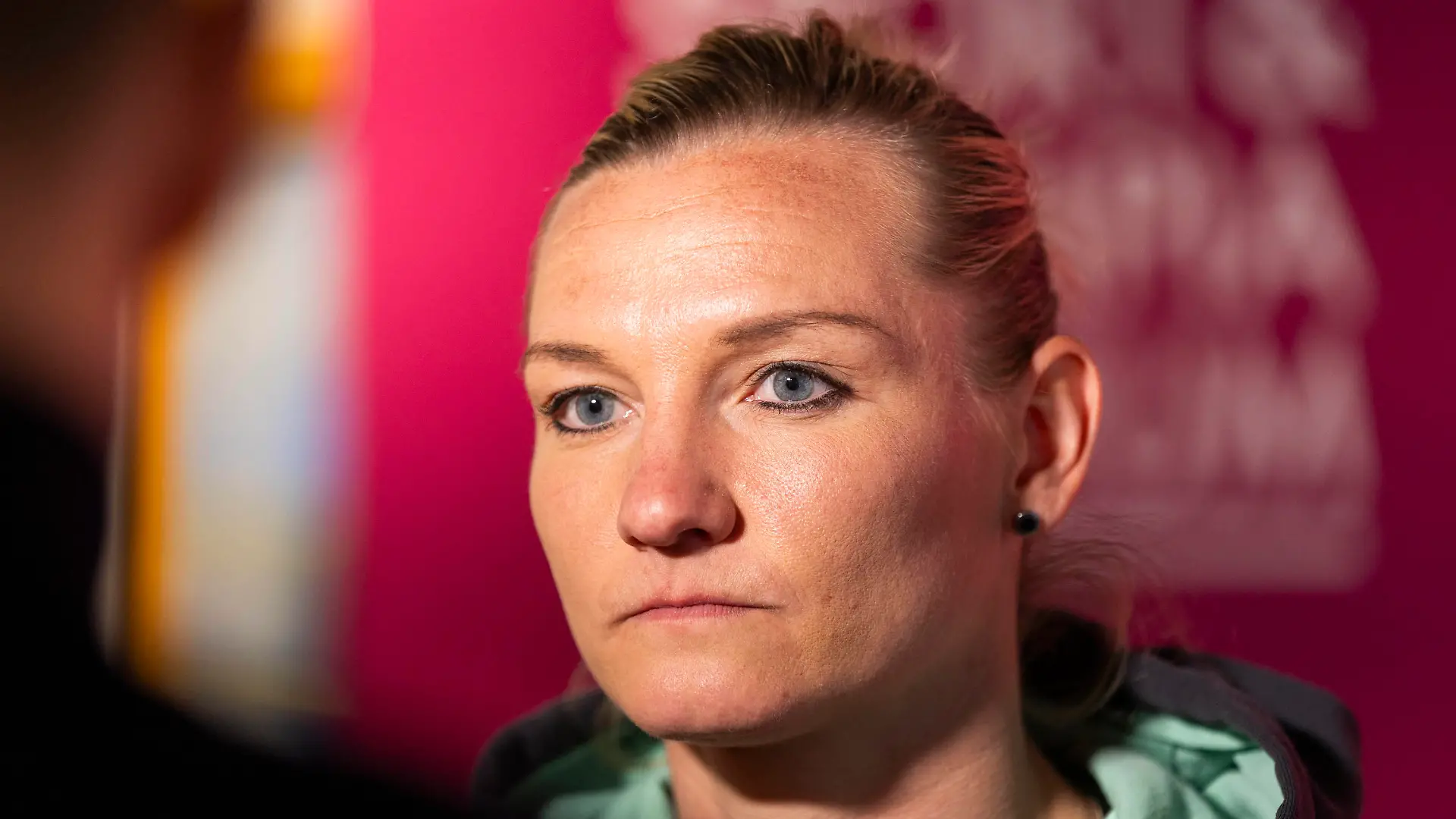 DFB-Pokalfinale der Frauen, Finalistinnen-Talk, 18.04.2024 Alexandra Popp VfL Wolfsburg. DFB-Pokalfinale der Frauen, Finalistinnen-Talk, am 18.04.2024, Deutsches und Olympia Museum DFL regulations prohibit any use of photographs as image sequences and/or quasi-video *** DFB Pokalfinale der Frauen, Finalistinnen Talk, 18 04 2024 Alexandra Popp VfL Wolfsburg DFB Pokalfinale der Frauen, Finalistinnen Talk, am 18 04 2024, Deutsches Sport und Olympia Museum DFL regulations prohibit any use of photographs as image sequences and or quasi video Copyright: xBEAUTIFULxSPORTS/Meuselx