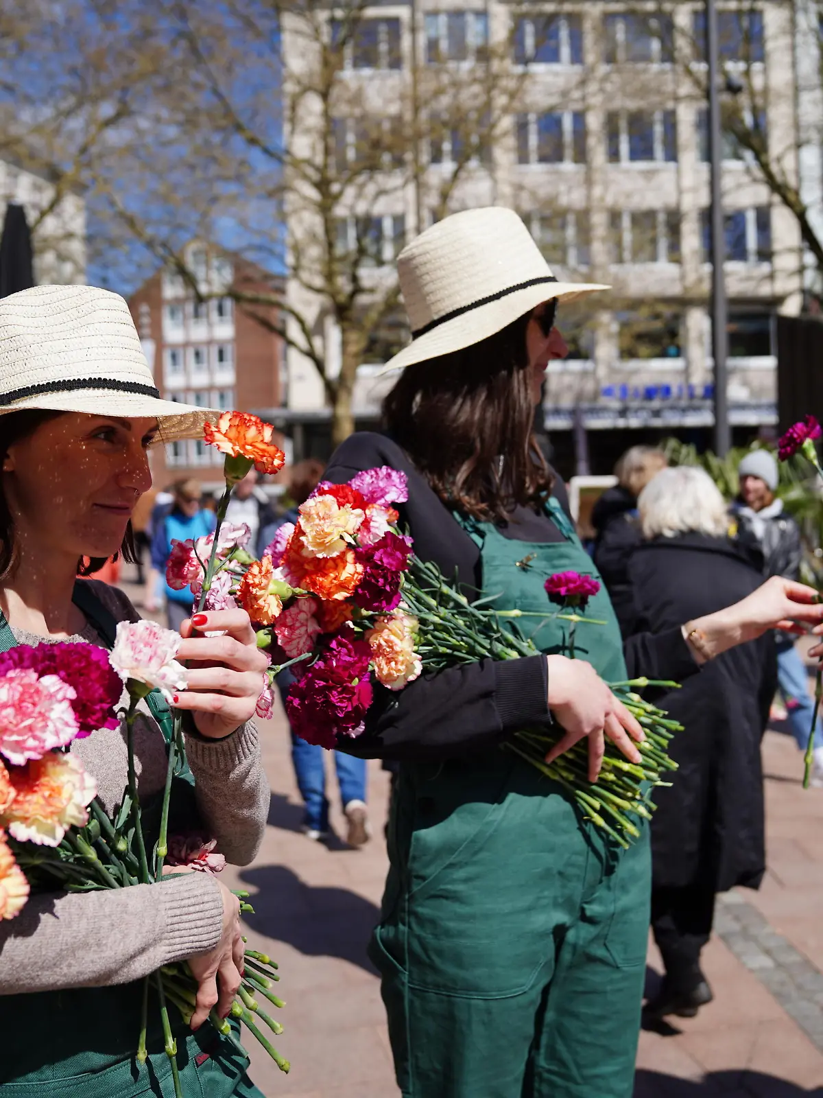 Großes Frühlingserwachen in Kiel. Besonders bunt wird in diesem Jahr der Holstenplatz,