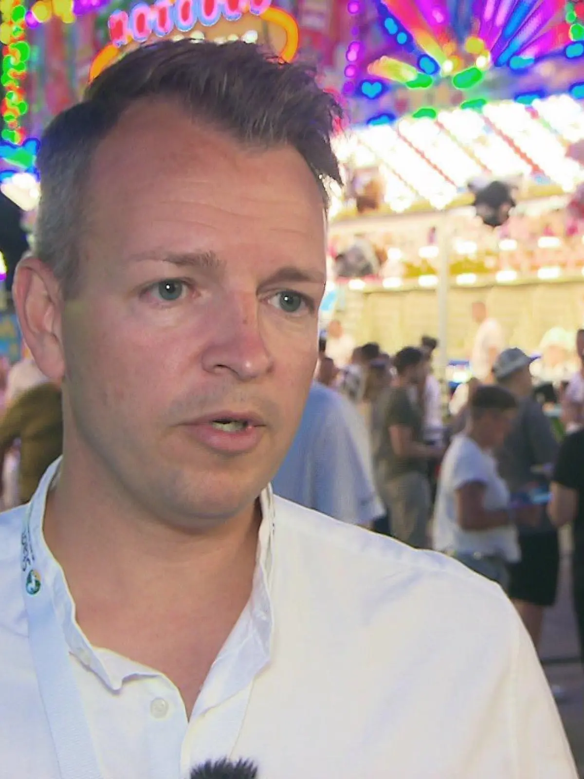 Bild zu: "Er hat auf der Kirmes das Sagen"