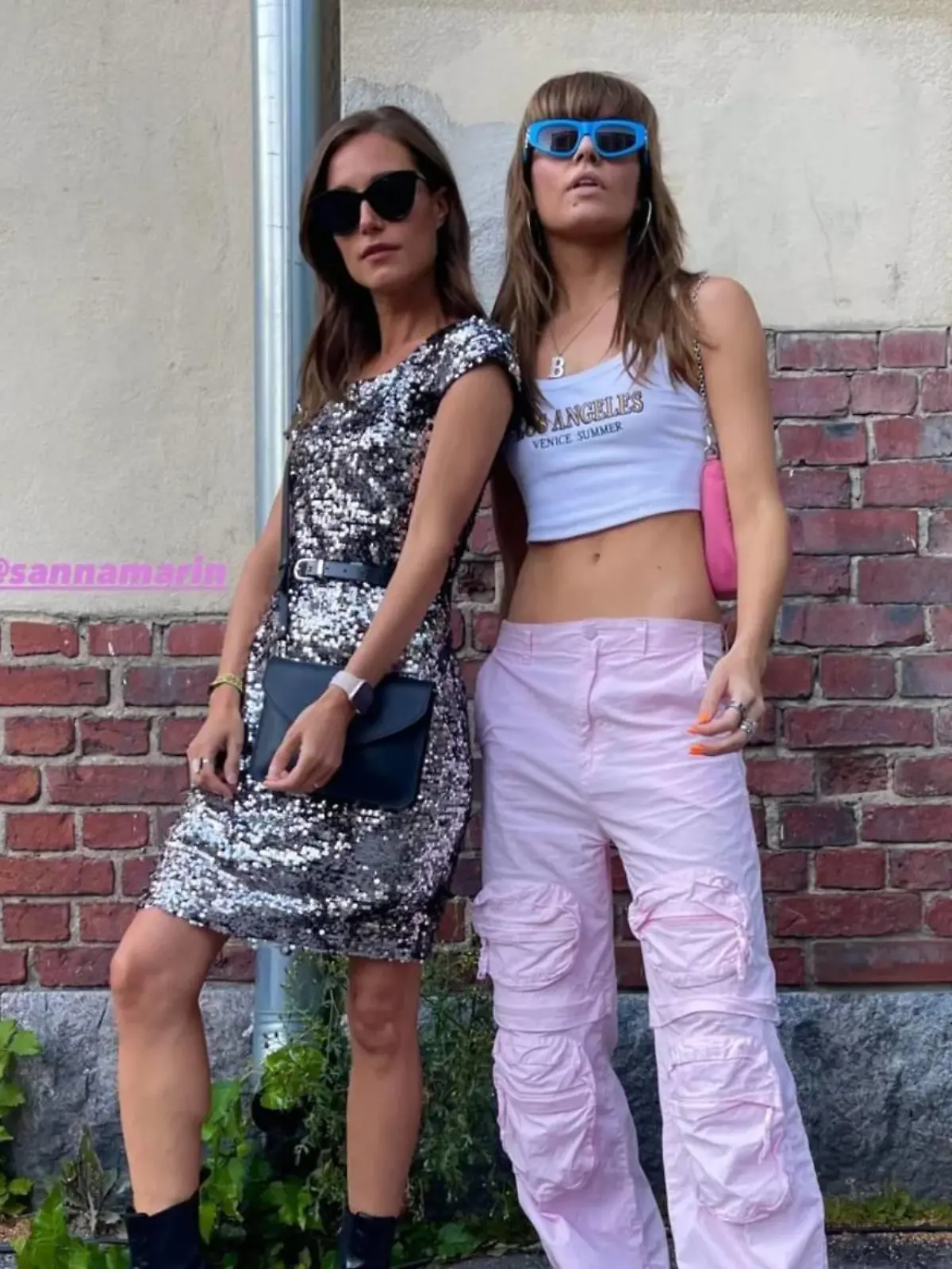 Sanna Marin (l.) sorgte mit ihren Outfits schon mehrfach für Schlagzeilen.