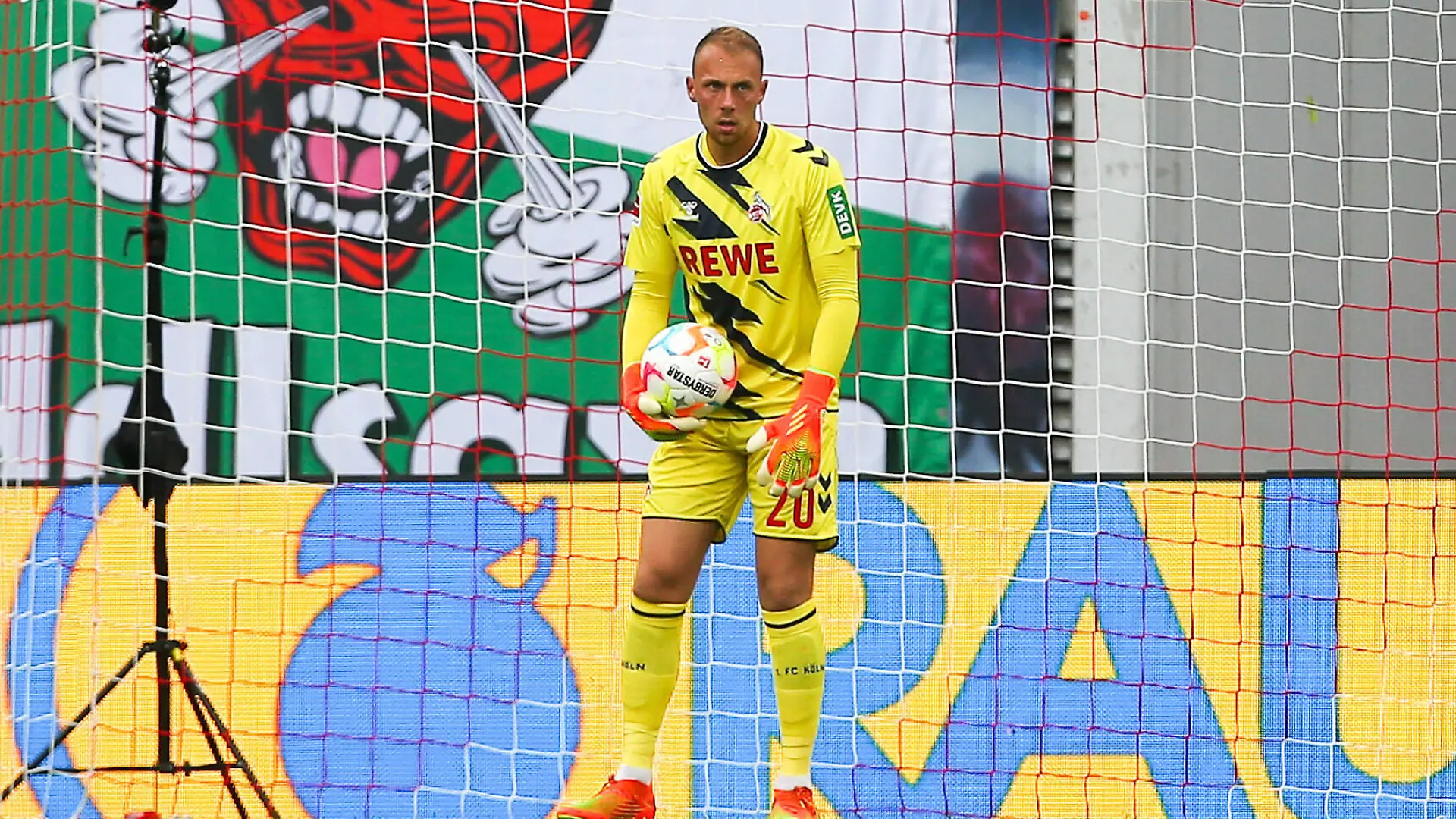  RB Leipzig - 1.FC Koeln / 13.08.2022 Leipzig, 13.08.2022, Red Bull Arena, Fussball, Saison 2022 / 2023, Bundesliga, 2. Spieltag , RB Leipzig vs. 1.FC Köln , Im Bild: Torwart Marvin Schwäbe / Schwaebe 20, Koeln , *** RB Leipzig 1 FC Koeln 13 08 2022 Leipzig, 13 08 2022, Red Bull Arena, football, season 2022 2023, Bundesliga, 2 matchday , RB Leipzig vs 1 FC Koeln , In picture goalkeeper Marvin Schwäbe Schwaebe 20, Koeln ,