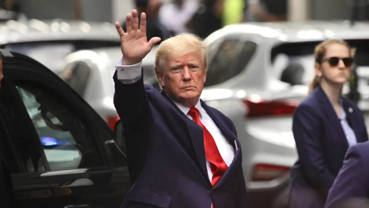 Former President of the United States of America Donald Trump leaves Trump Tower in New York. His residence at Mar-a-Lago was raided by the FBI in the state of Florida. Where: New York, United States When: 10 Aug 2022 Credit: Niyi Fote/TheNews2/Cover Images PUBLICATIONxNOTxINxUKxFRA Copyright: xNiyixFotex 51864801