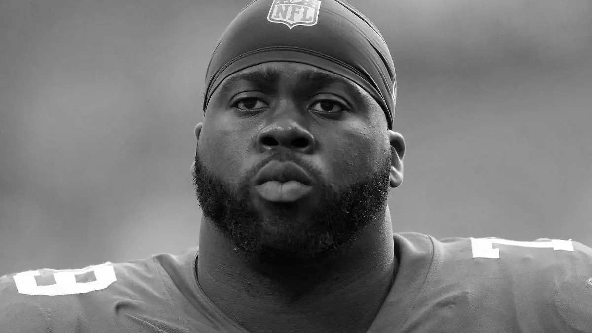 New York Giants offensive tackle Korey Cunningham (79) walks off the field after the game against the Miami Dolphins at Hard Rock Stadium in Miami Gardens, Florida, U.S., December 5, 2021. Mandatory Credit: Jasen Vinlove-USA TODAY Sports
