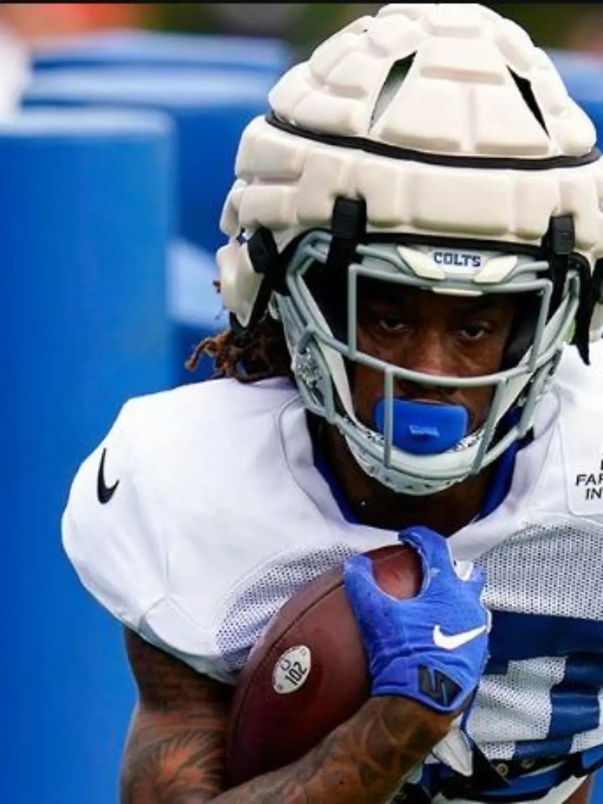 Dieser Mega-Helm soll die NFL-Stars vor Kopfverletzungen schützen