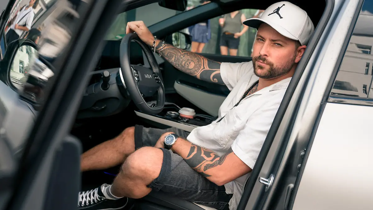 "Es ist nur eine Zahl!" - GZSZ-Star Felix von Jascheroff hat keine Angst vorm Älterwerden.