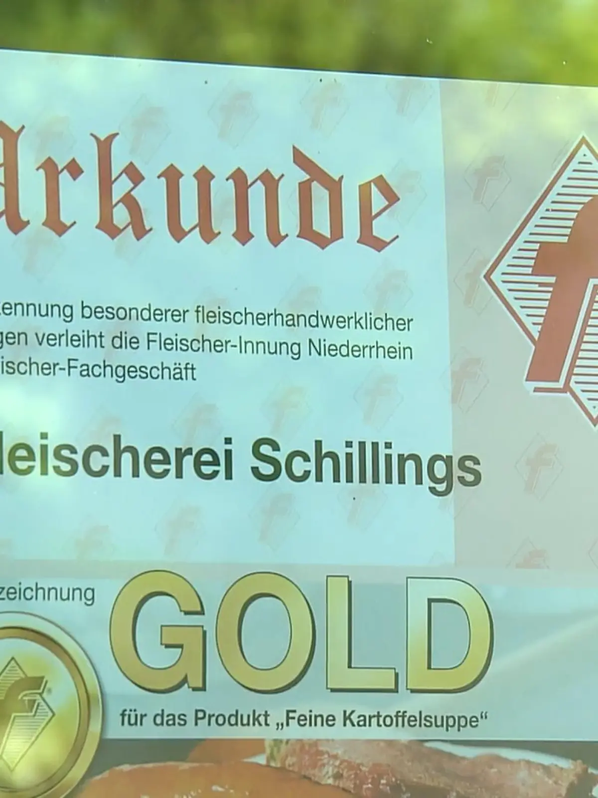 Bild zu: "Auszeichnung für Metzgerei"