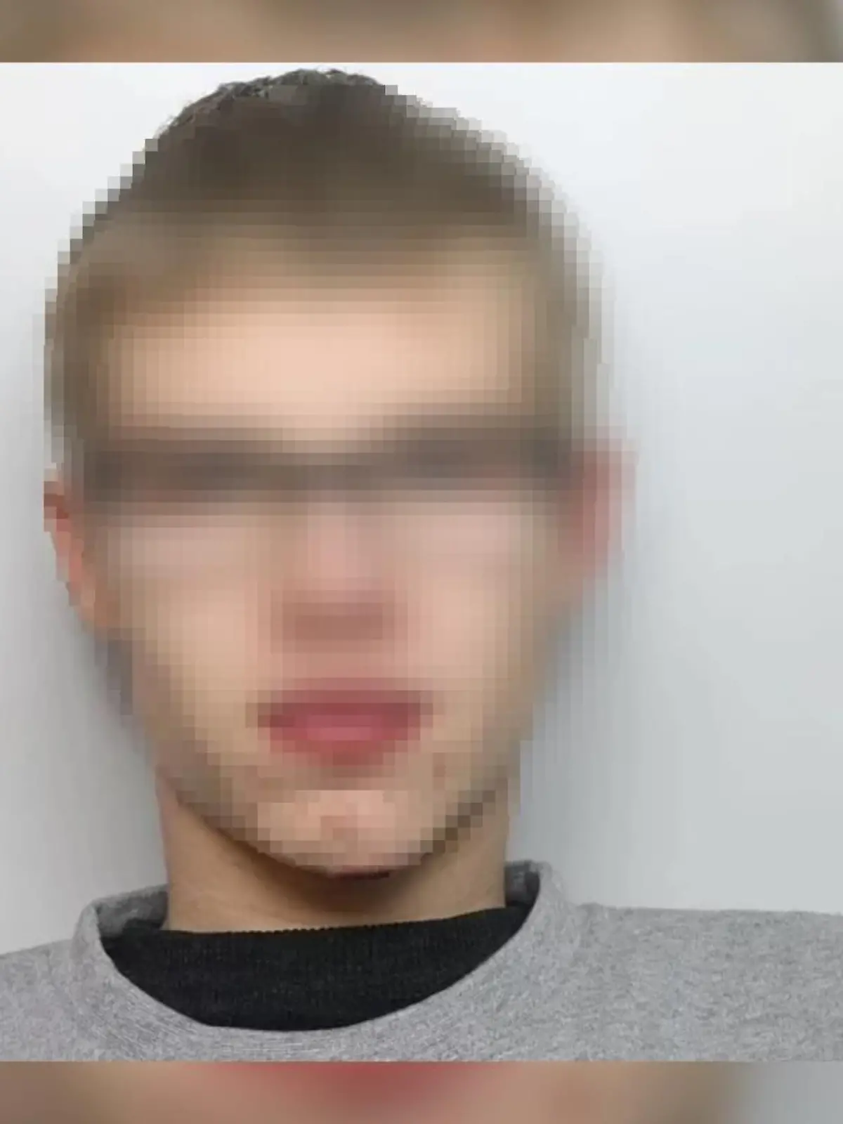 Tinder-Match in Wohnung bedroht und gewürgt: 22-Jähriger verurteilt