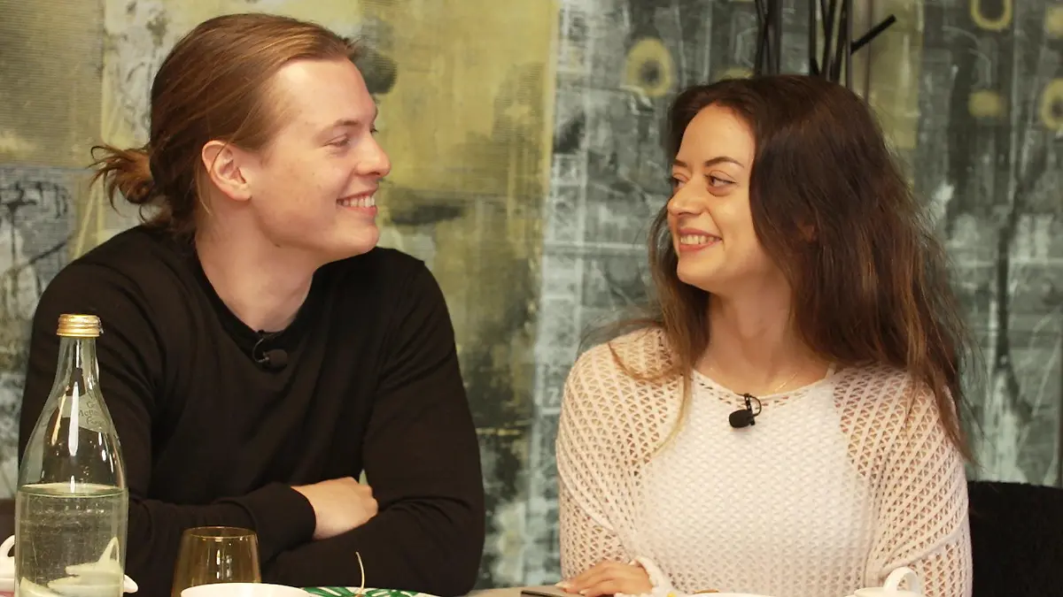 Gabriel und Malika sind inzwischen eng befreundet.