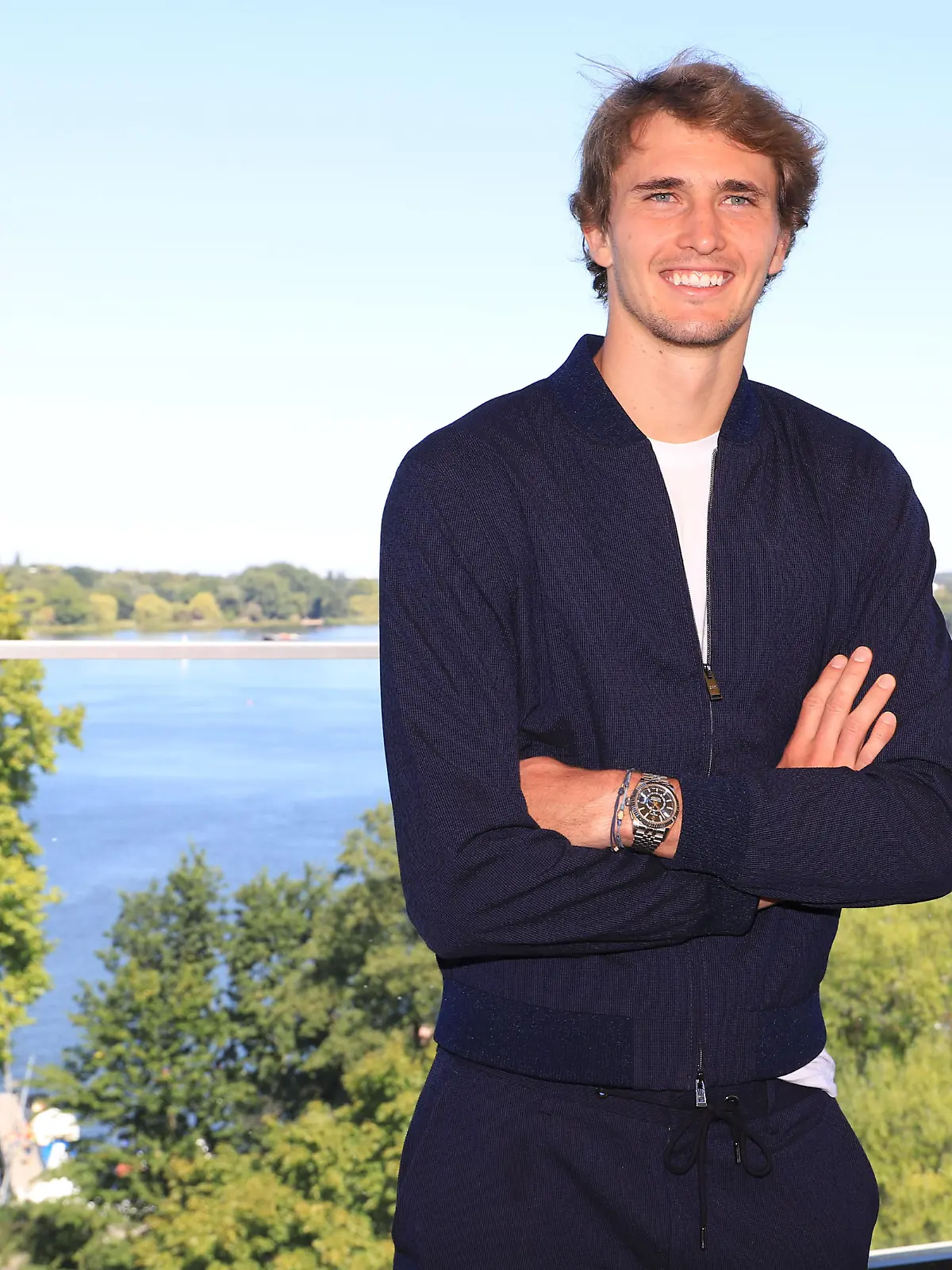 Alexander Zverev, Tennis Olympiasieger, bei einer Pressekonferenz im Hotel Le Méridien (HERITAGE Rooftop Bar). Der Countdown für die Davis Cup Group Finals vom 13. bis 18. September 2022 auf dem Hamburger Rothenbaum läuft: Das deutsche Team um Alexander Zverev trifft dabei vor heimischem Publikum auf so starke Tennisnationen wie Frankreich, Belgien und Australien. Das erklärte Ziel des DTB-Teams ist der Einzug in die Davis-Cup-Finalphase, die Ende November im spanischen Malaga ausgetragen wird.