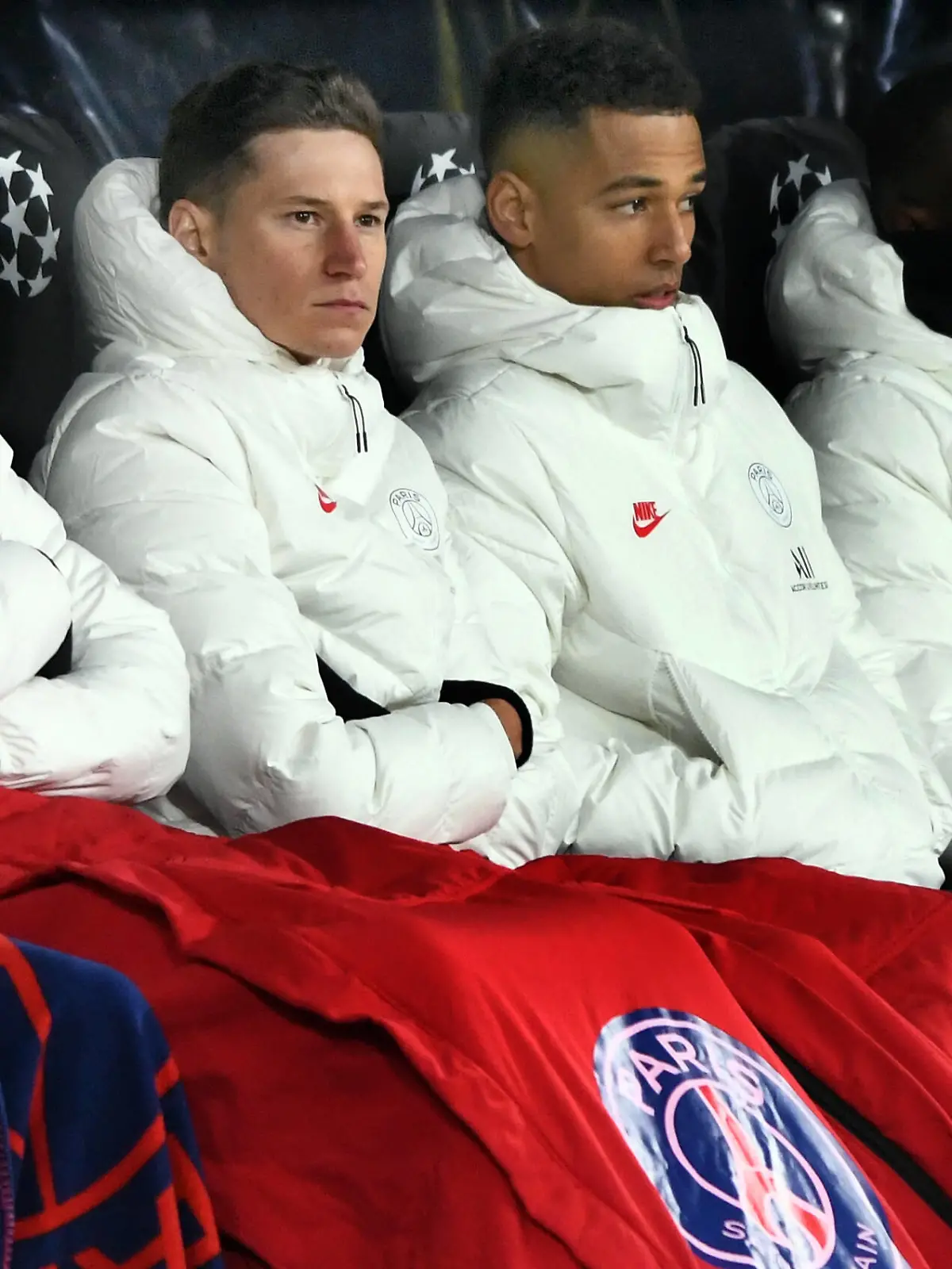 Championsleague Achtelfinale: Borussia Dortmund - Paris Saint Germain 18.02.2020. Julian Draxler li. und Thilo Kehrer beide PSG auf der Ersatzbank. DFL REGULATIONS PROHIBIT ANY USE OF PHOTOGRAPHS AS IMAGE SEQUENCES AND/OR QUASI-VIDEO *** Championsleague Round of 16 Borussia Dortmund Paris Saint Germain 18 02 2020 Julian Draxler li and Thilo Kehrer both PSG on the substitutes bench DFL REGULATIONS PROHIBIT ANY USE OF PHOTOGRAPHS AS IMAGE SEQUENCES AND OR QUASI VIDEO HM