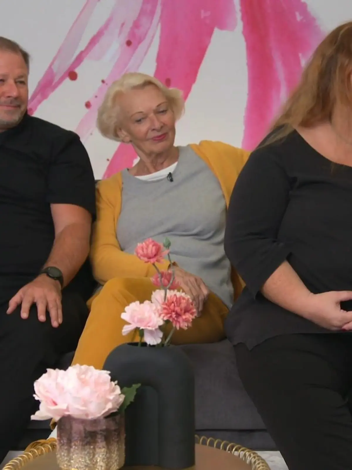 Bild zu: "Braut hat ein Kleid mit dabei"