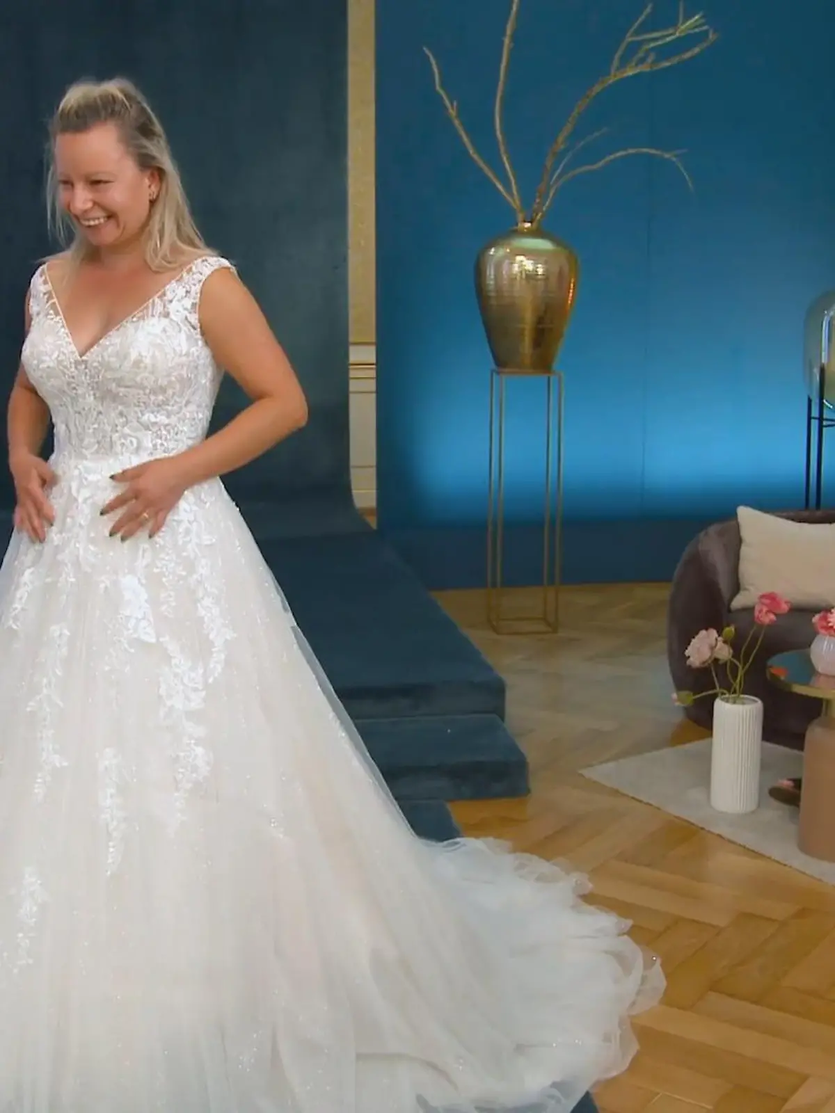 Bild zu: "Ein Kleid zum Weinen"