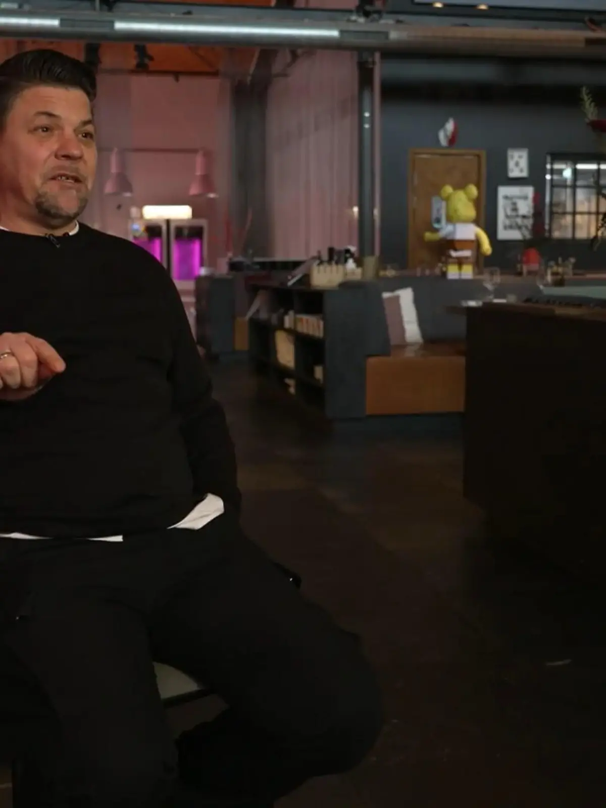 Bild zu: "Anton Schmaus muss sich Tim Mälzer geschlagen geben"