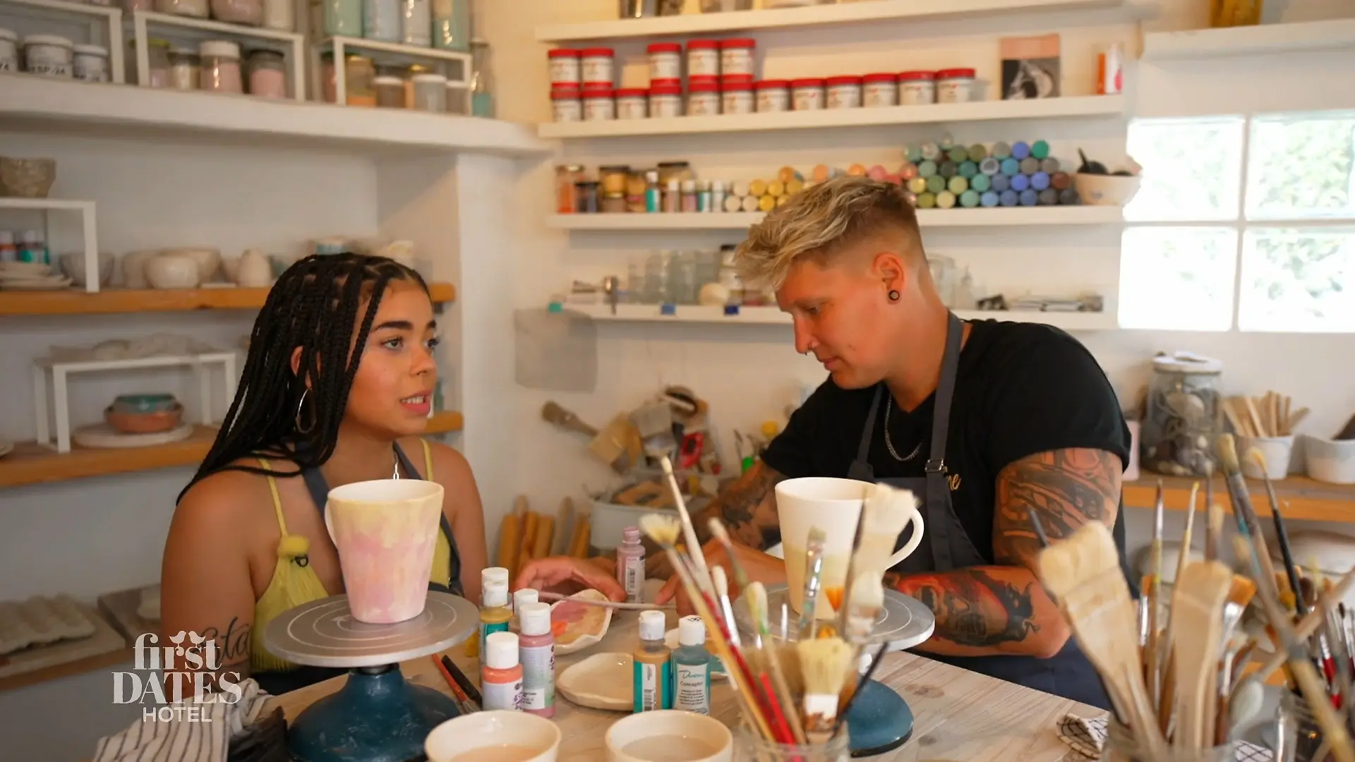 Monogamie oder offene Beziehung? Chris und Leila