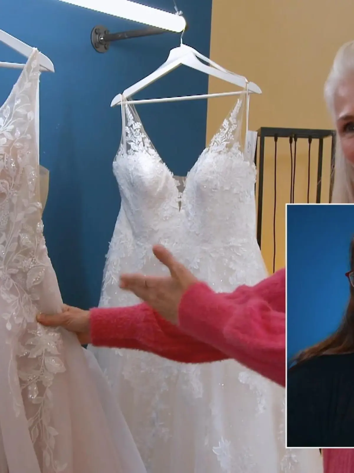 Bild zu: "Neele probiert Manuelas "Angstkleid" an"