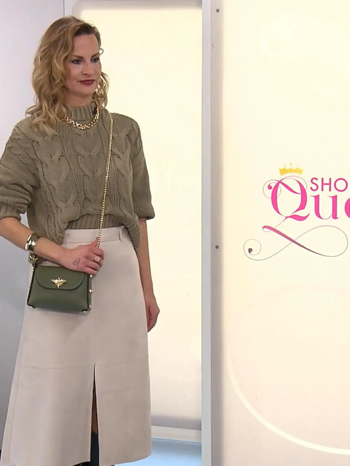 Bild zu: "Despinas Kette ist den Mädels zu viel"