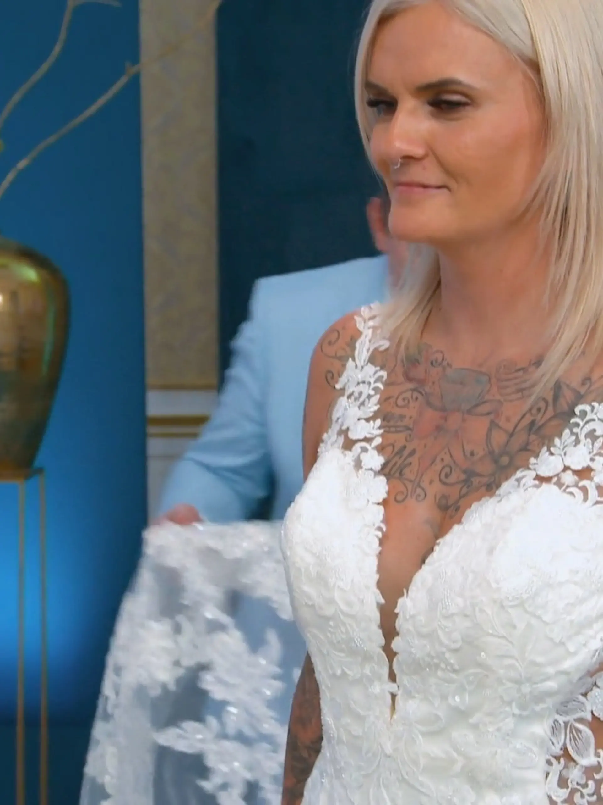 Bild zu: ""Mit dem Kleid fährst du Nachhause""