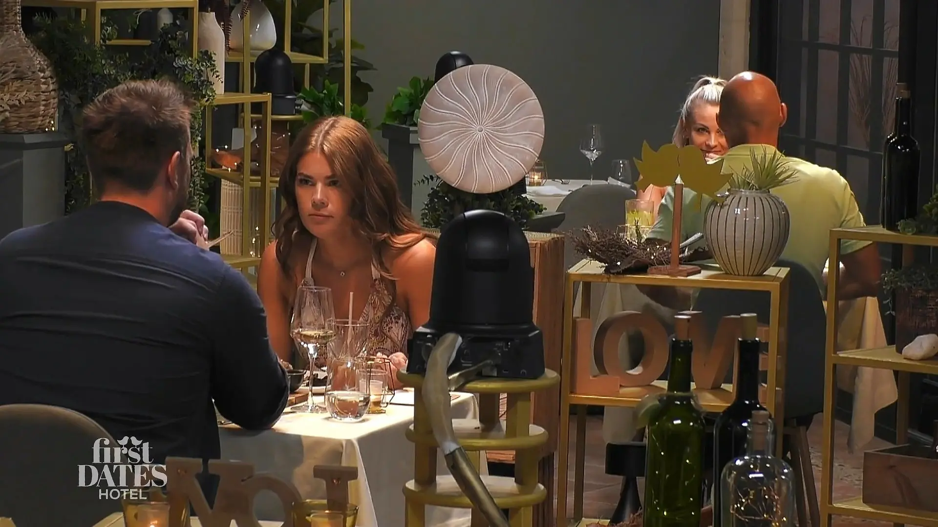 Philipp kann Kim einfach nicht vergessen Unerwartete Begegnung im Restaurant