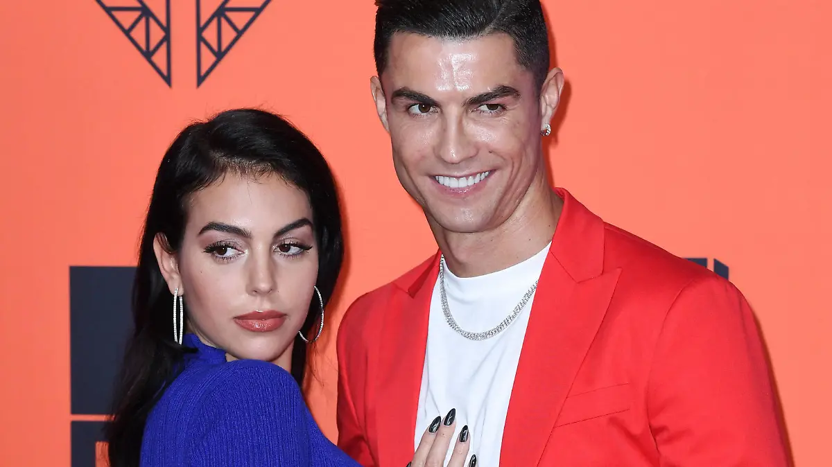 Cristiano Ronaldo and Georgina Rodriguez announce death of son Picture dated 3rd November, 2019. Georgina Rodriguez and Cristiano Ronaldo have announced the death of their newborn twin son. Their twin daughter survived. Seen here attending the MTV Europe Music Awards 2019, held at the FIBES Conference & Exhibition Centre of Seville, Spain. Photo credit should read: Doug Peters/EMPICS PUBLICATIONxNOTxINxUKxIRL Copyright: xDougxPetersx 66459448 
