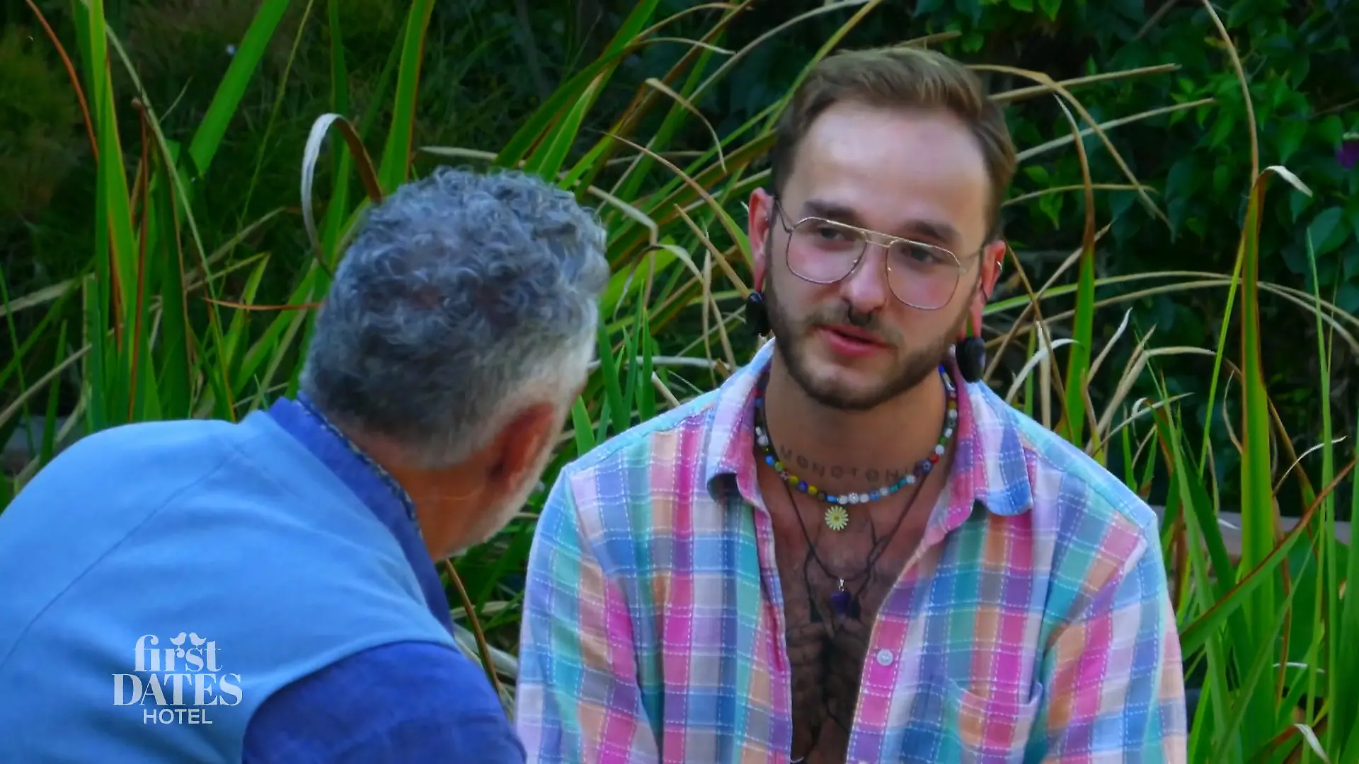 Darren ist Meister der Tiergeräusche Laut und bunt