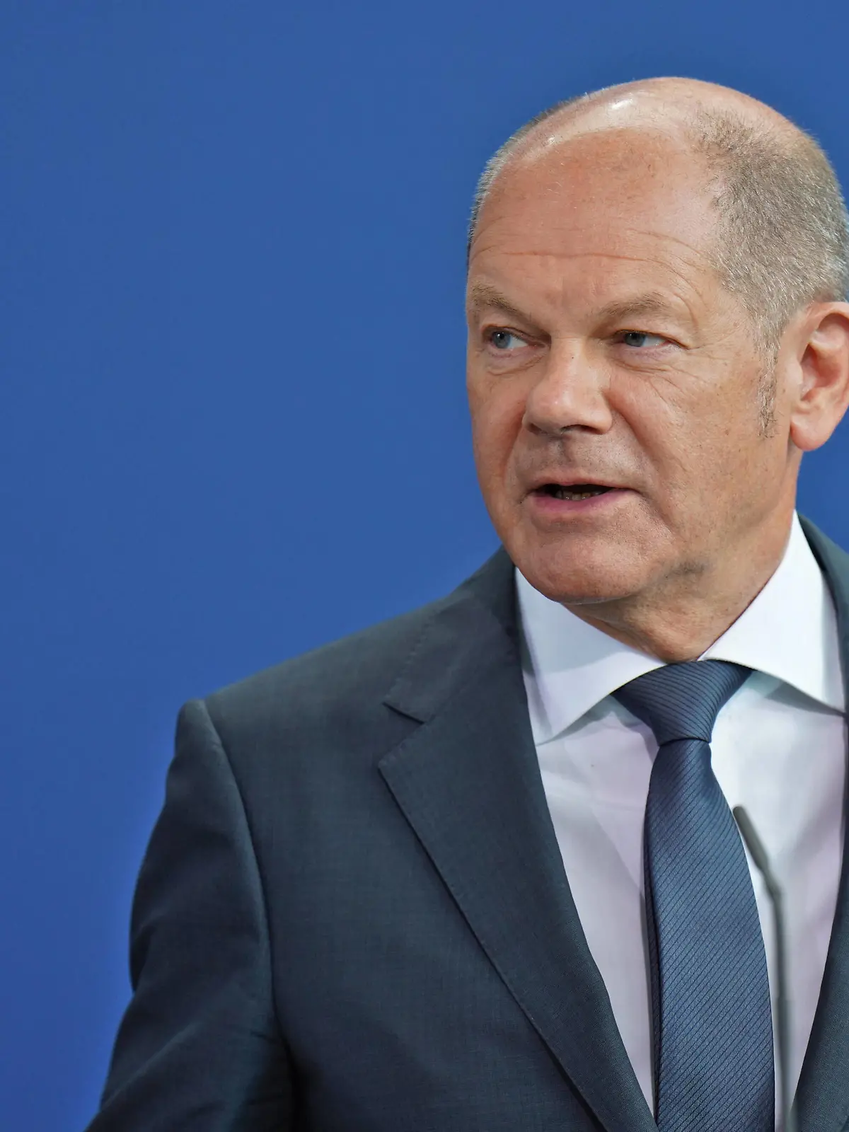 Bundeskanzler Olaf Scholz bei kurzfristig einberufener Pressekonferenz 22.7.2022 Kurzfristig einberufene Pressekonferenz des Bundeskanzlers zu aktuellen Fragen der Energiepolitik, Bundeskanzler gestikulierend Berlin Bundeskanzleramt Berlin GER *** Chancellor Olaf Scholz at press conference called at short notice 22 7 2022 Press conference called at short notice by the Chancellor on current energy policy issues, Chancellor gesticulating Berlin Federal Chancellery Berlin GER 