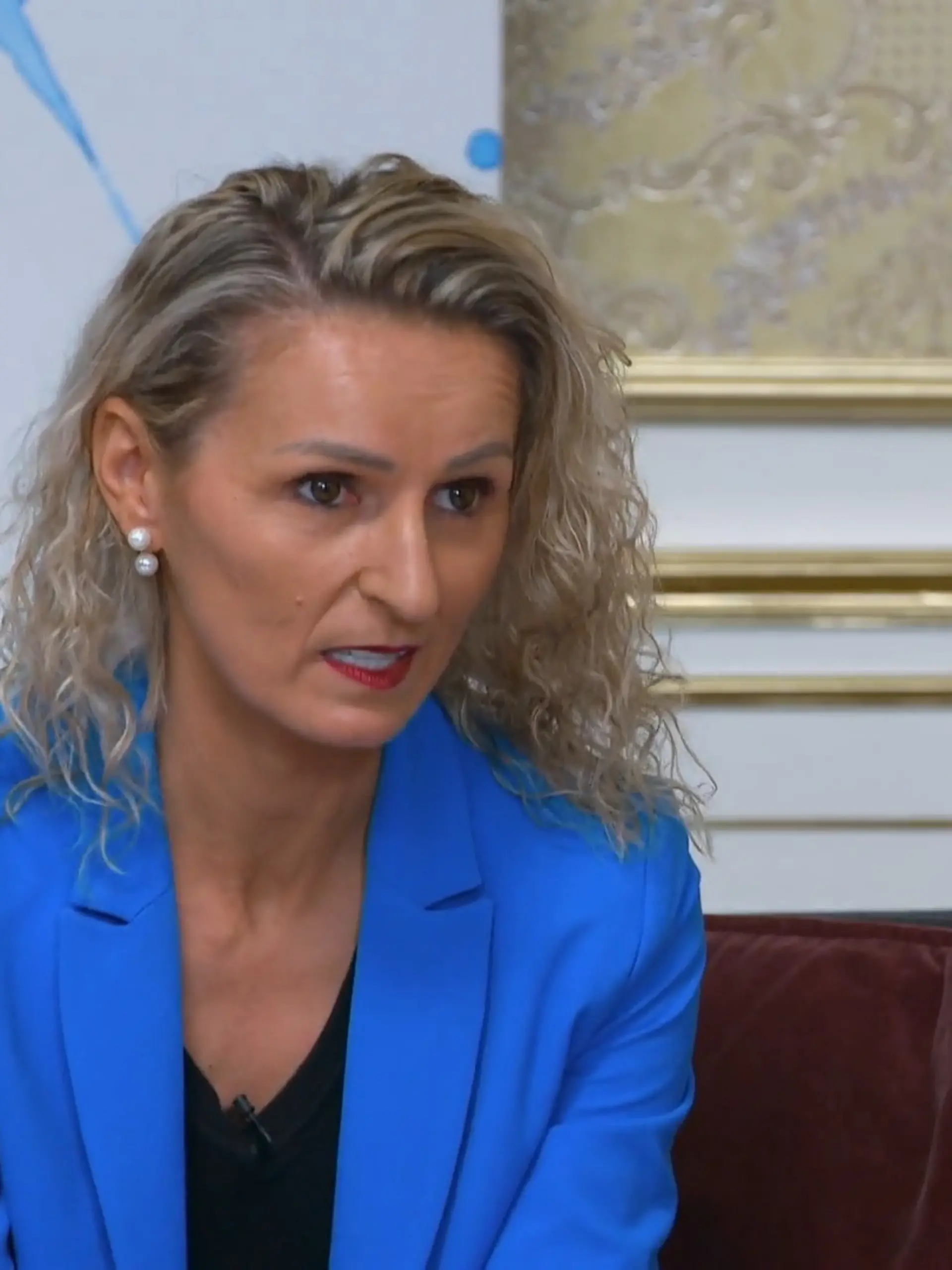 Bild zu: "Braut Anna heiratet ihren Mann zwölf Mal!"