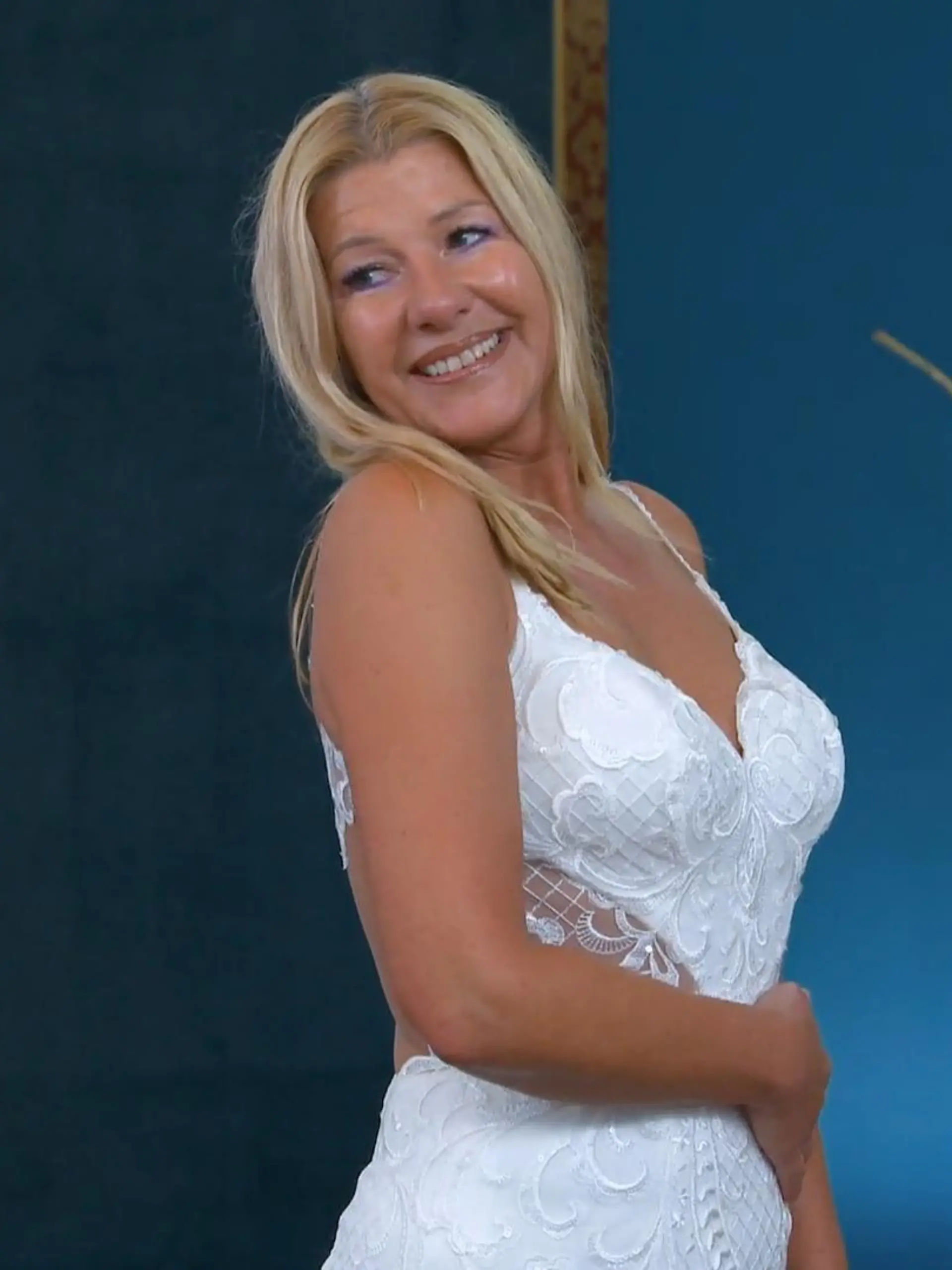 Bild zu: "Anette ist eine extrovertierte Dame, die das Leben und den Luxus liebt.."
