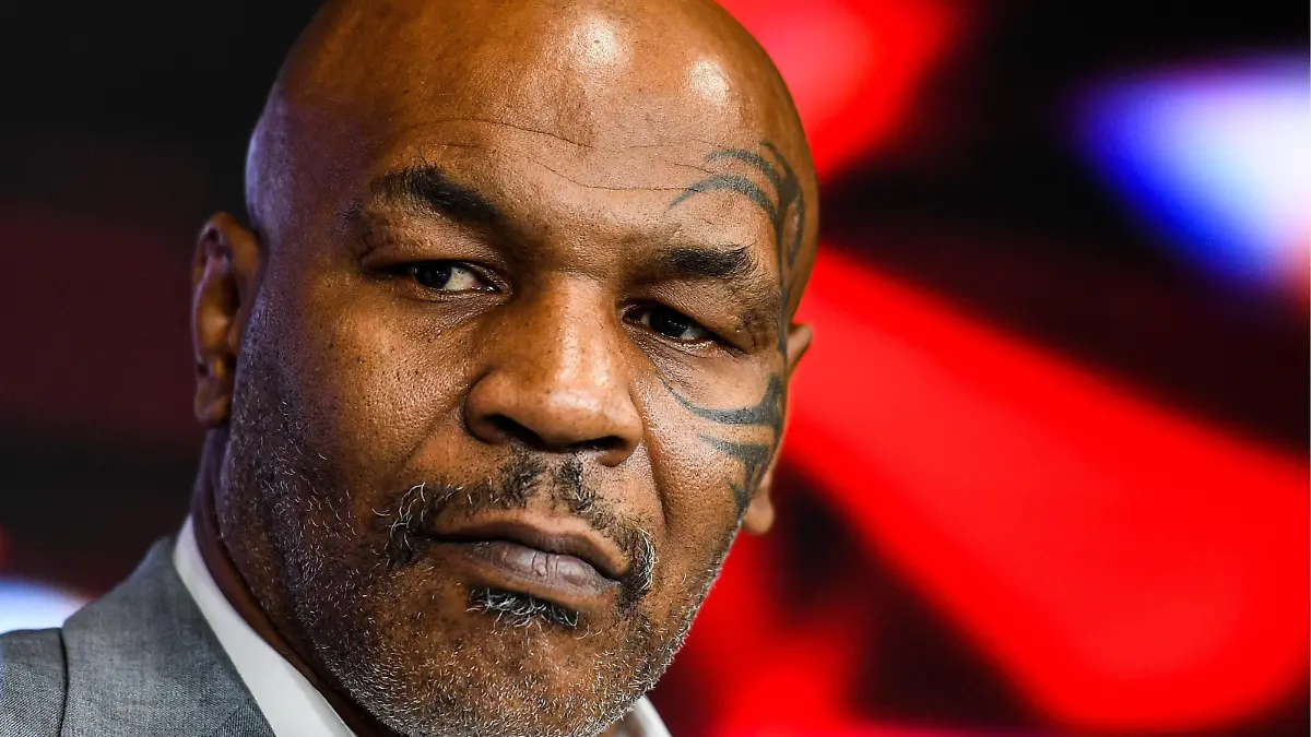 YEKATERINBURG, RUSSIA - SEPTEMBER 6, 2018: American professional boxer Mike Tyson during a press conference PK Pressekonferenz following a boxing masterclass for RCC Boxing Promotions boxers and children at the Martial Arts Academy established by the Russian Copper Company. Donat Sorokin/TASS PUBLICATIONxINxGERxAUTxONLY TS08F4CD