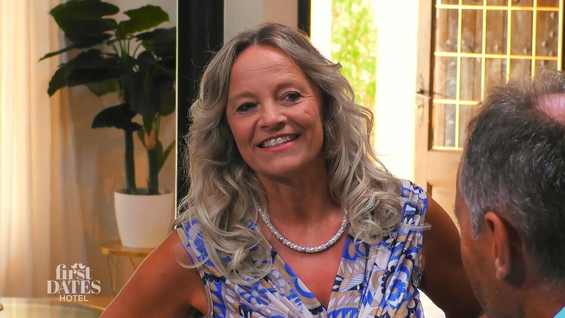Sylvia gibt alles für ihr Blind Date Herzklopfen!