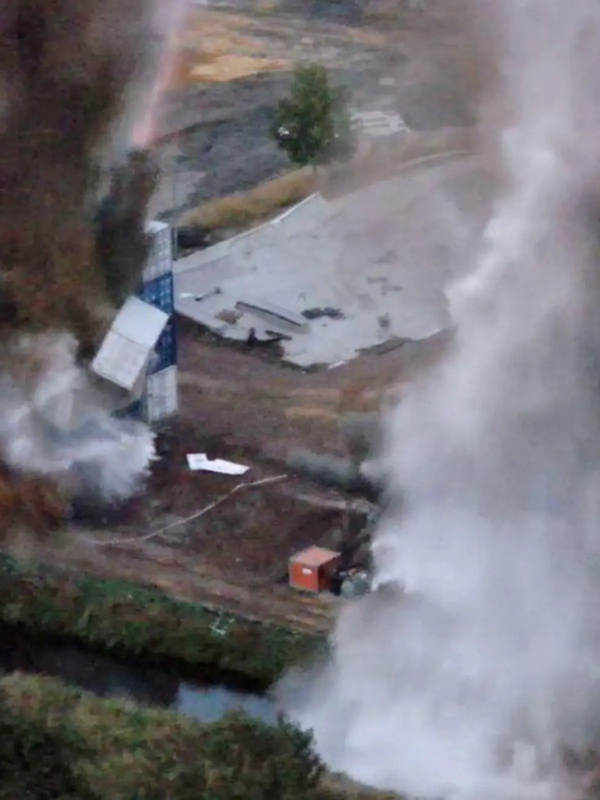 Weltkriegsbomben explodieren