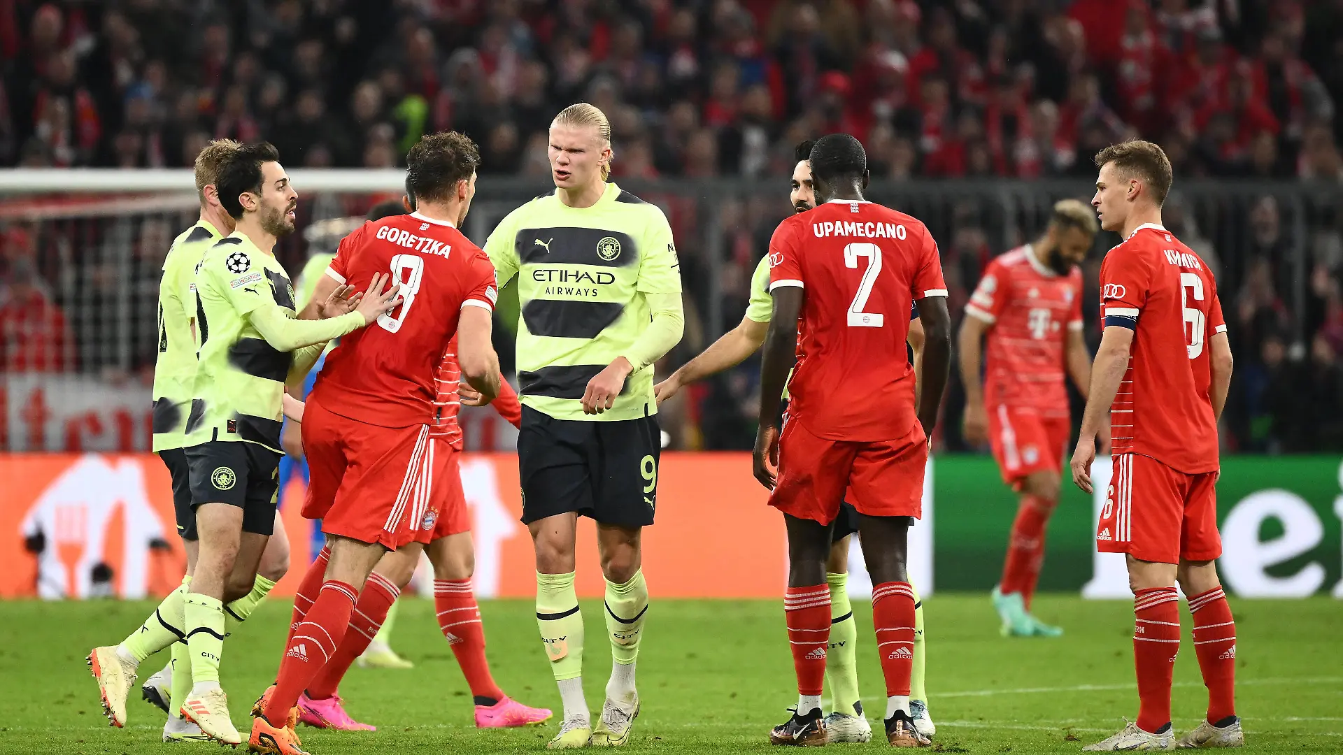 19.04.2023, xkvx, Fussball UEFA Champions League, FC Bayern Muenchen - Manchester City emspor, v.l. rudelbildung um Leon Goretzka of Bayern München, Erling Haaland Manchester City FC, Ilkay Guendogan Manchester City FC, Dayot Upamecano of Bayern München, Joshua Kimmich of Bayern München DFL/DFB REGULATIONS PROHIBIT ANY USE OF PHOTOGRAPHS as IMAGE SEQUENCES and/or QUASI-VIDEO Muenchen *** 19 04 2023, xkvx, football UEFA Champions League, FC Bayern Muenchen Manchester City emspor, v l rudelbildung um Leon Goretzka of Bayern Munich, Erling Haaland Manchester City FC , Ilkay Guendogan Manchester City FC , Dayot Upamecano of Bayern Munich, Joshua Kimmich of Bayern Munich DFL DFB REGULATIONS PROHIBIT ANY USE OF PHOTOGRAPHS as IMAGE SEQUENCES and or QUASI VIDEO Muenchen