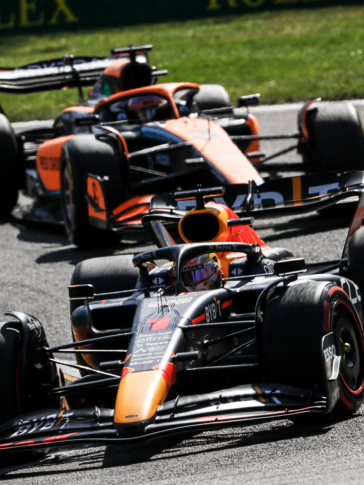  01 VERSTAPPEN Max nld, Red Bull Racing RB18, action 03 RICCIARDO Daniel aus, McLaren F1 Team MCL36, action during the Formula 1 Rolex Belgian Grand Prix 2022, 14th round of the 2022 FIA Formula One World Championship, WM, Weltmeisterschaft from August 26 to 28, 2022 on the Circuit de Spa-Francorchamps, in Francorchamps, Belgium - F1 - BELGIAN GRAND PRIX 2022 - RACE DPPI/Panoramic PUBLICATIONxNOTxINxFRAxITAxBEL _V2_2729