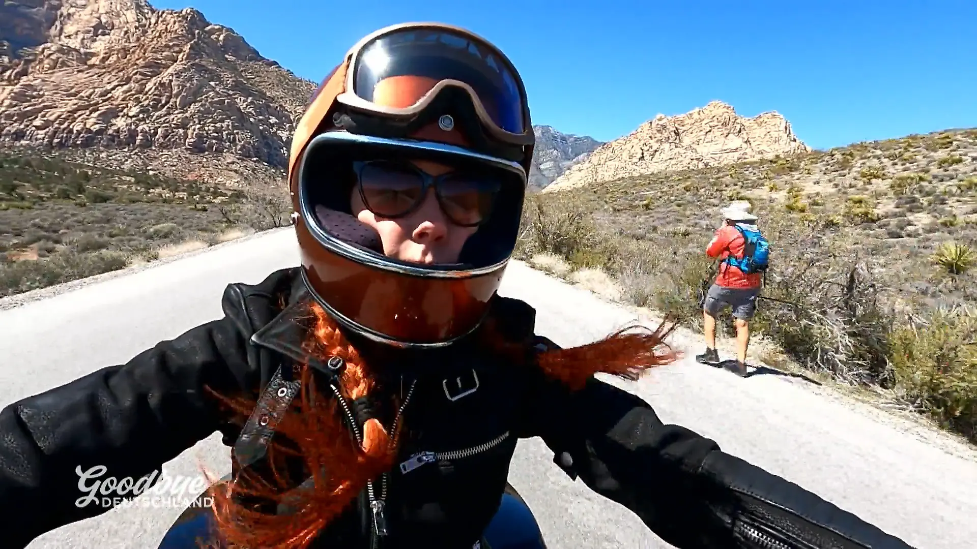 Jeannine hat Benzin im Blut Motorrad gut, alles gut