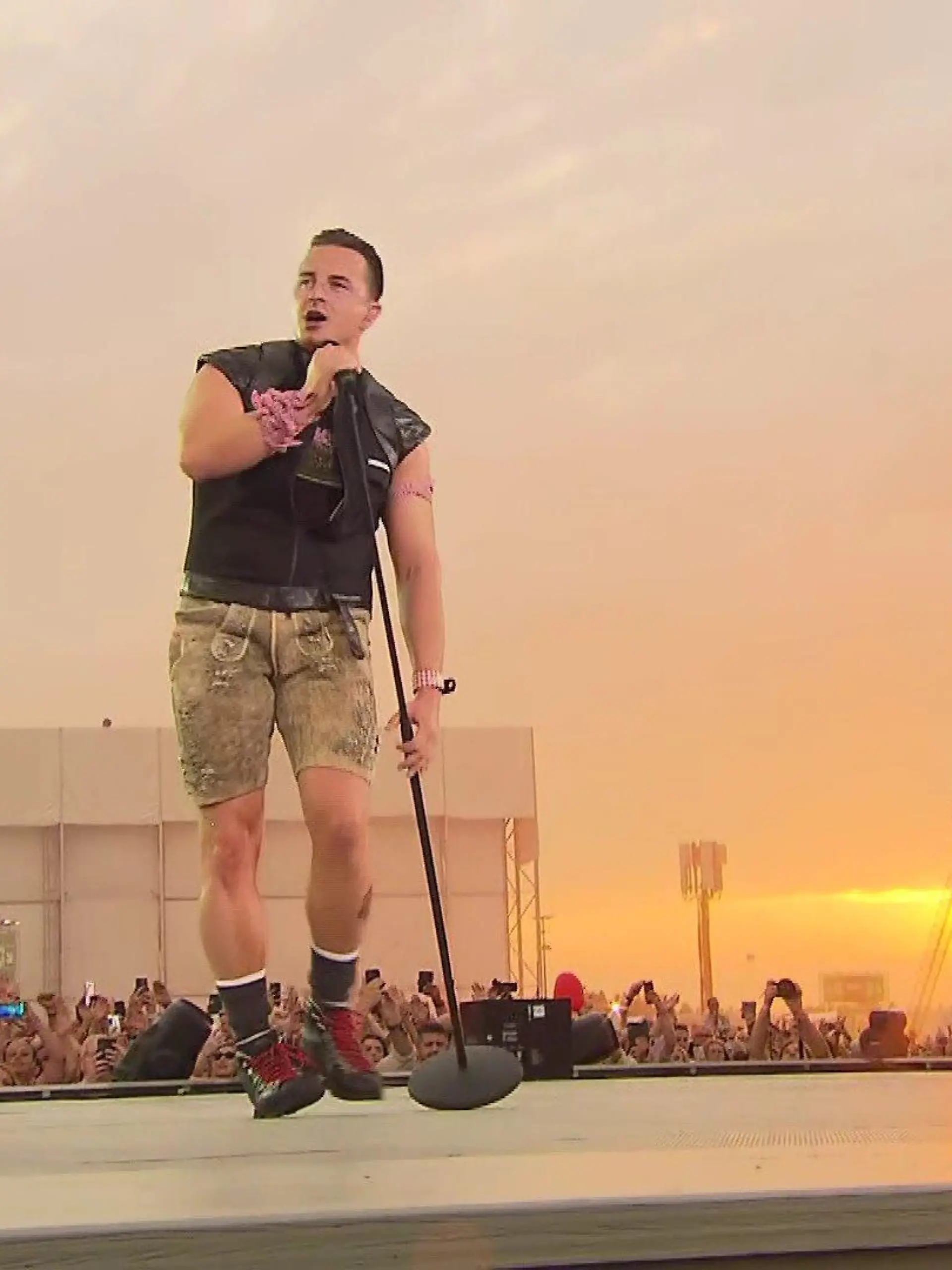 Skandal bei Andreas-Gabalier-Konzert in München! Ordnungskräfte sollen Drogen verkauft haben.
