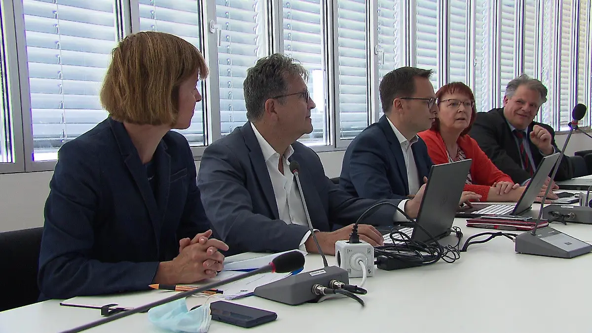 Sondersitzung des Innenausschusses in Wiesbaden