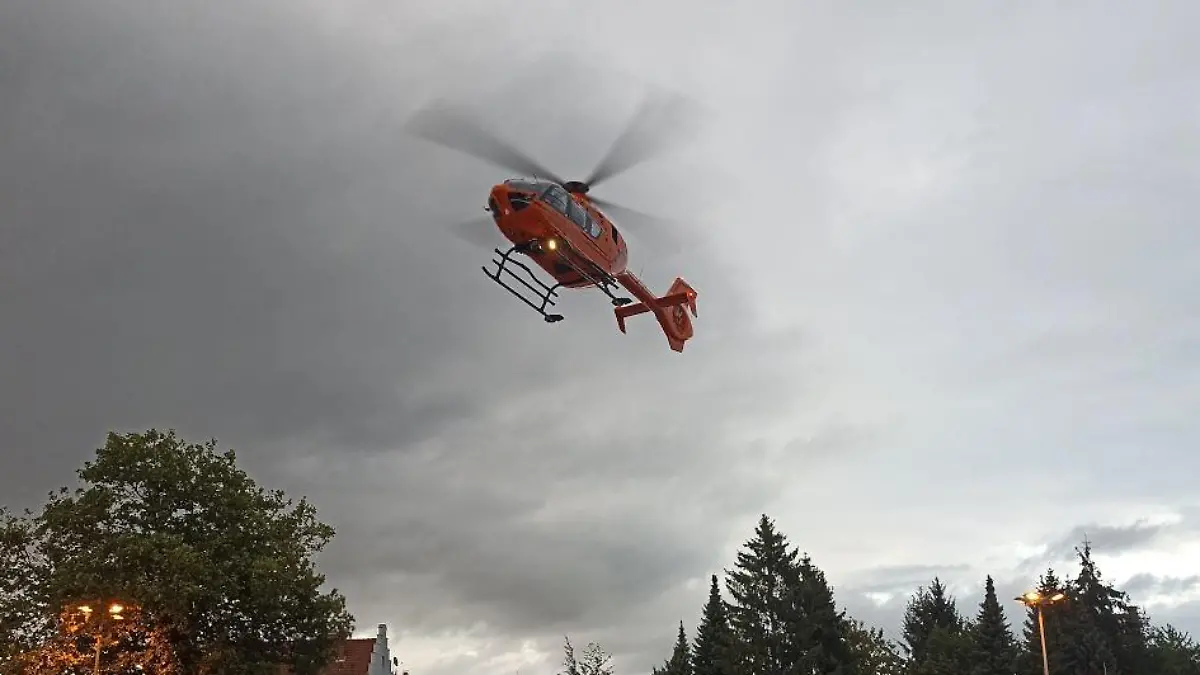 Der Rettungshubschrauber im Anflug