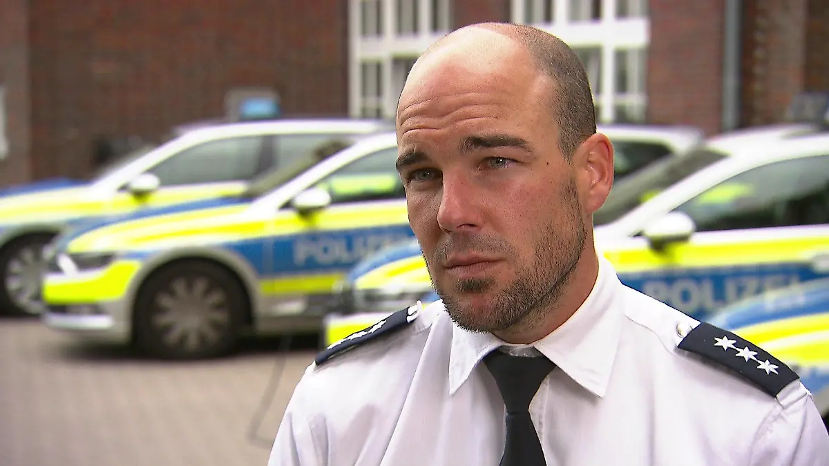 Laut Polizeisprecher Albert Seegers sind die Beamten darauf angewiesen, dass sich der Verdächtige zu der Tat äußert.